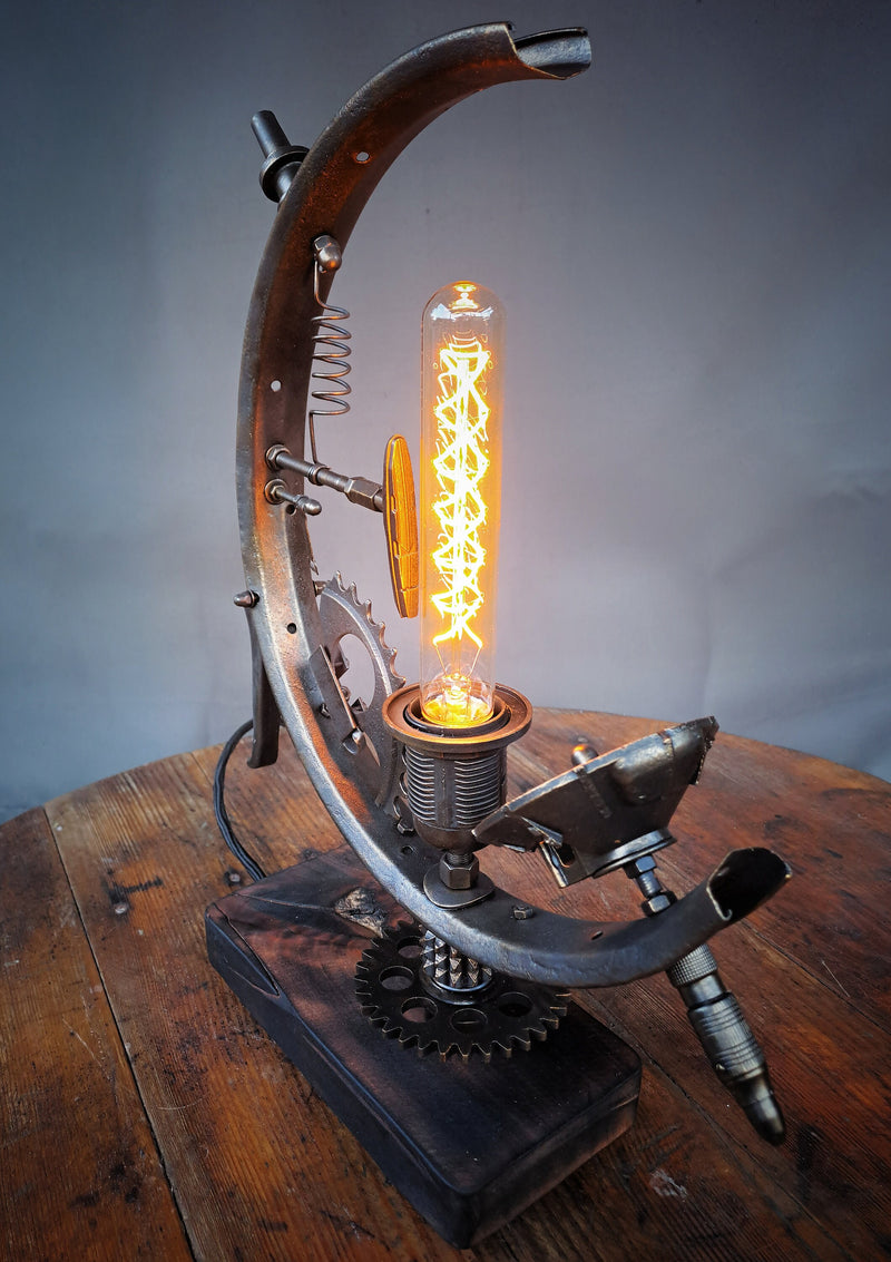 Steampunk table lamp - Handmade - Artist collection