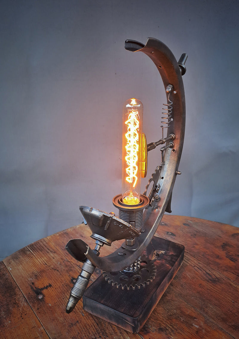 Steampunk table lamp - Handmade - Artist collection